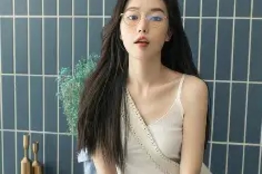 别羡慕网红赚得多停更五个月面容大变的董赤赤给网红敲响警钟